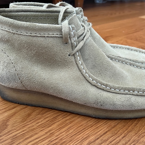 Clark Wallabees size 9 men’s shade main image 4